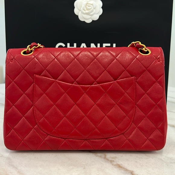 100% Authentic Chanel Vintage Medium Classic Double Flap Bag - Picture 9 of 17